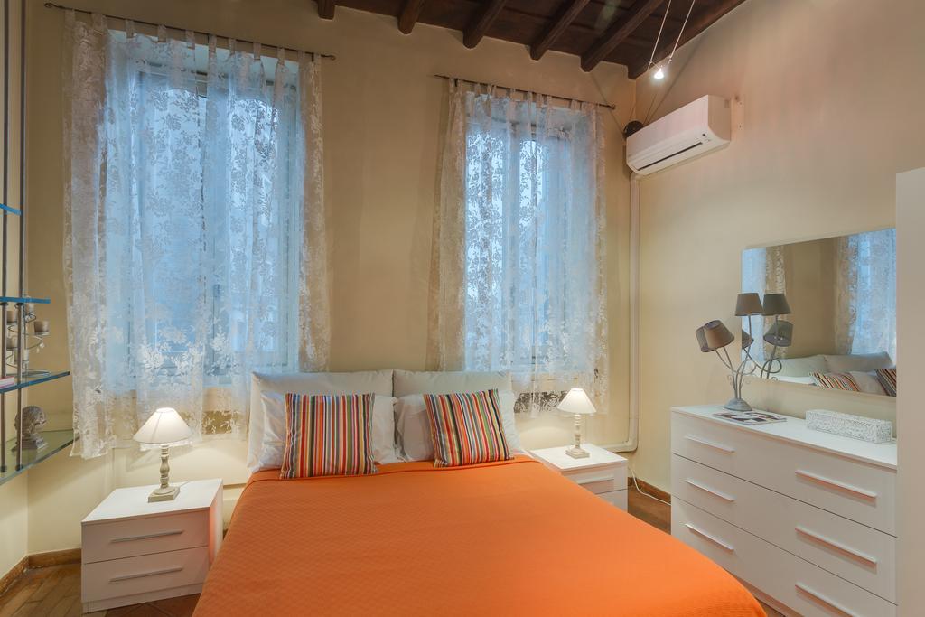 רומא Spanish Steps Gea Apartments מראה חיצוני תמונה